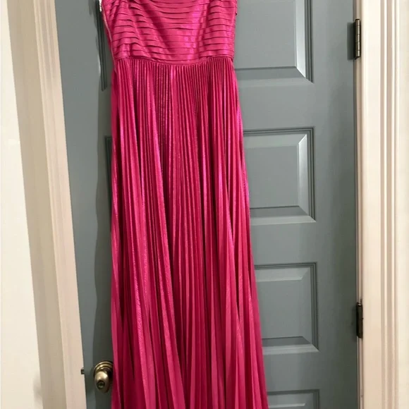 Sevyn Retrofete Dress - Picture 2 of 5